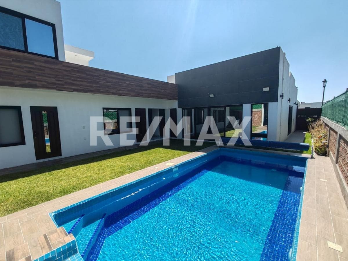 House for Sale in Morelos, Lomas de Cocoyoc