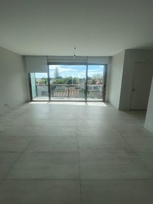 4-ROOM APARTMENT FOR SALE IN QUILMES
