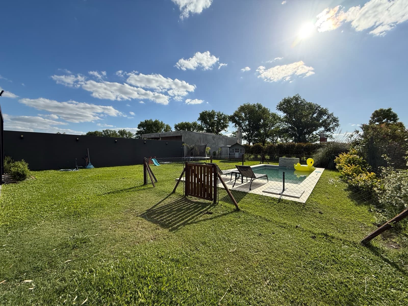2-BEDROOM HOUSE FOR SALE WITH POOL