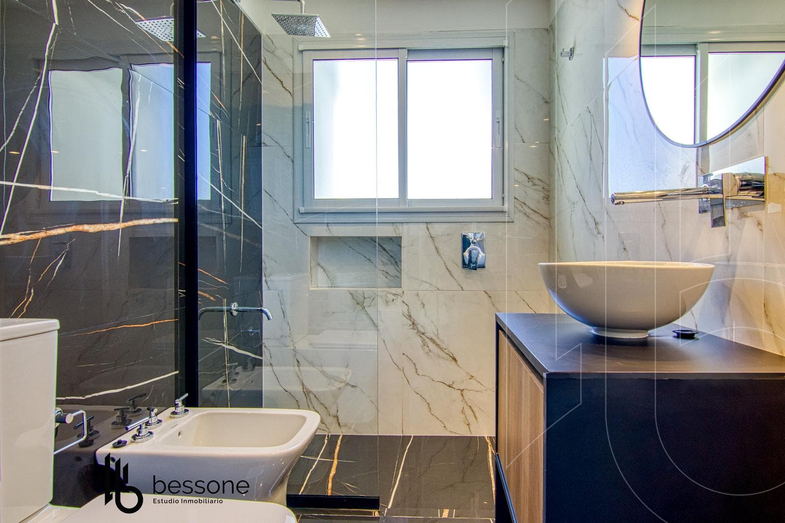 Exclusive Apartment - Premium Features
