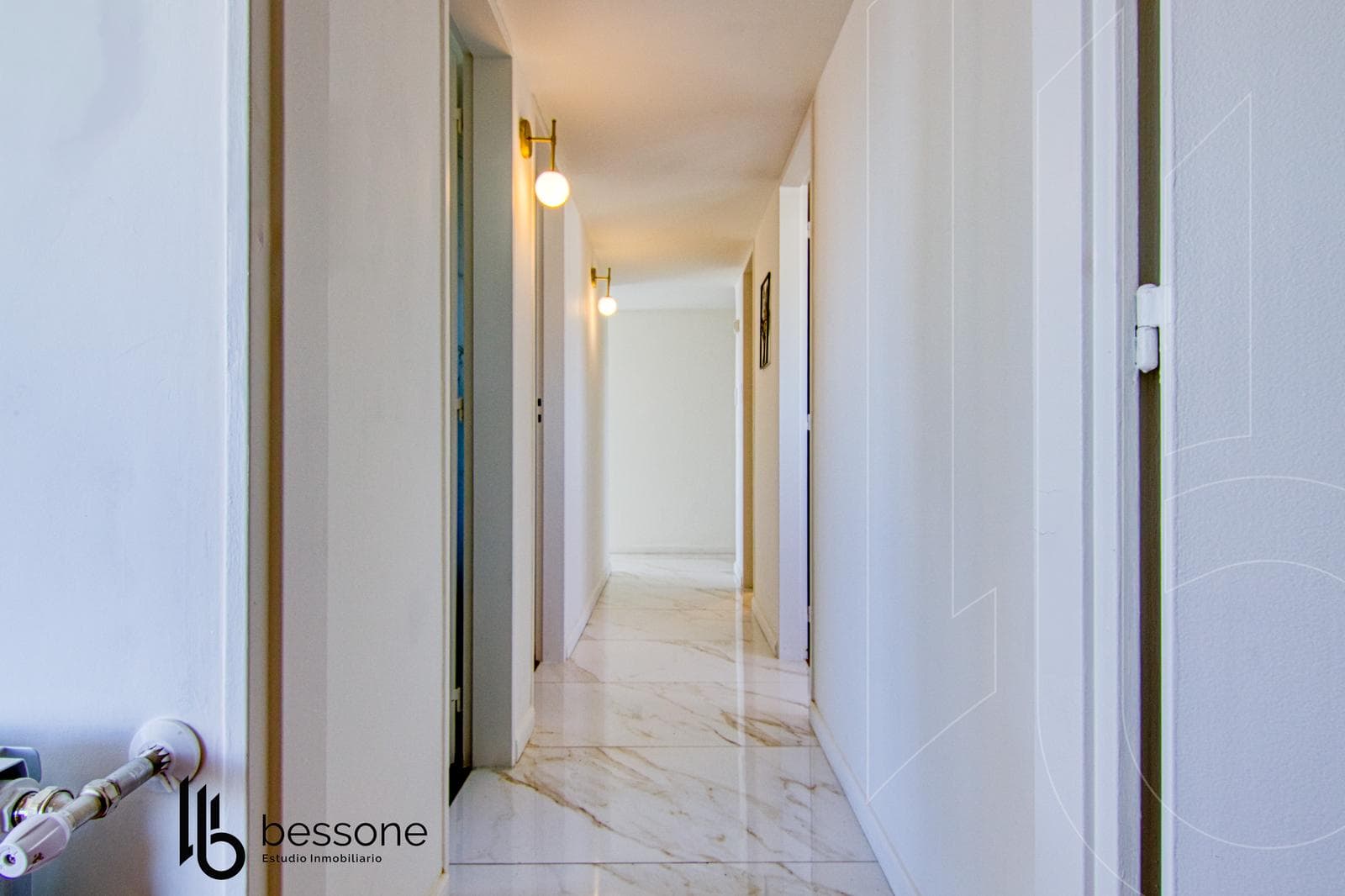 Exclusive Apartment - Premium Features