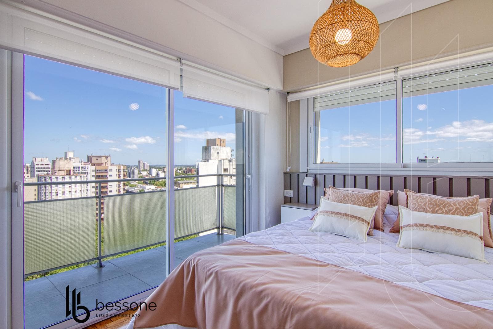 Exclusive Apartment - Premium Features