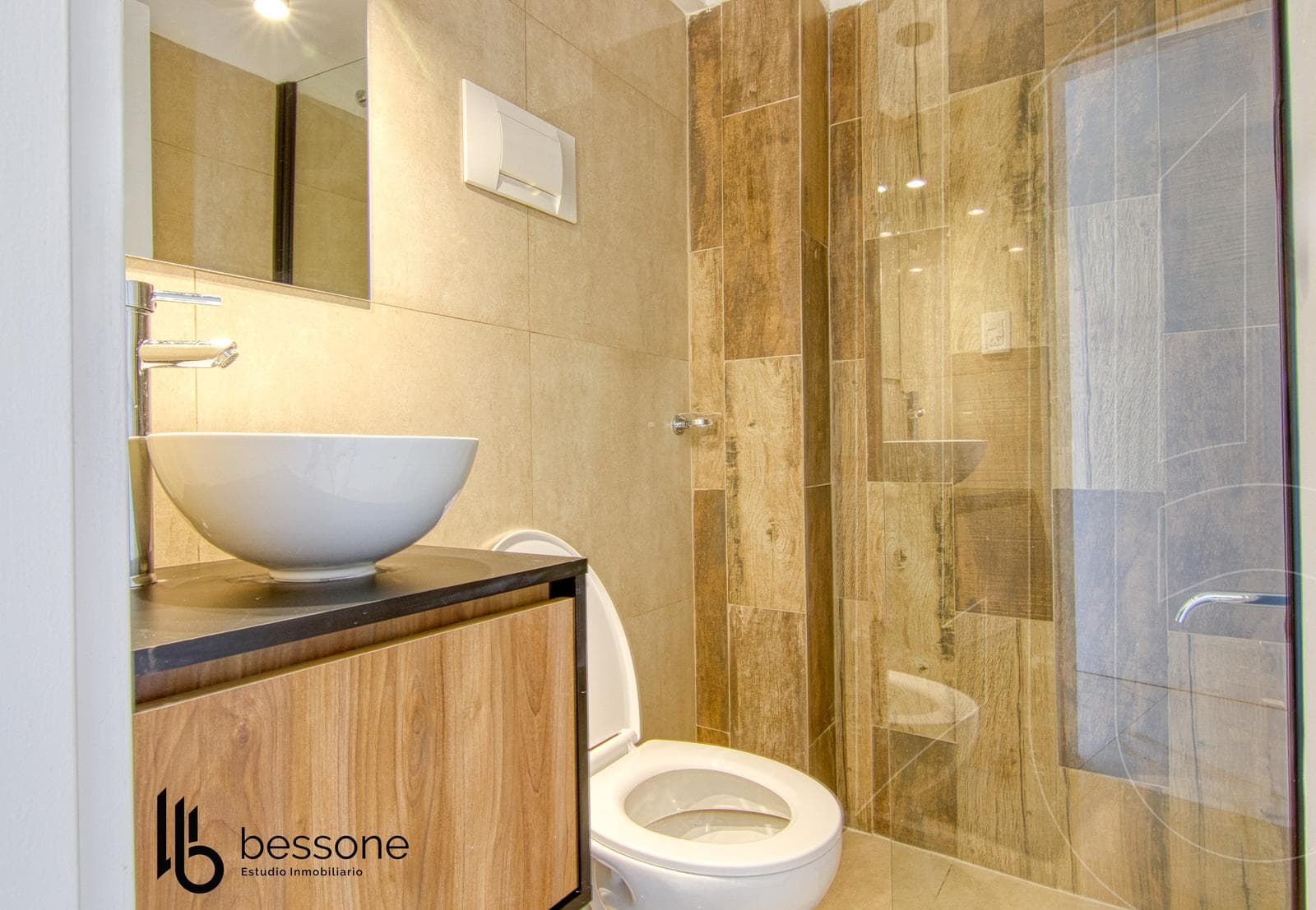 Exclusive Apartment - Premium Features