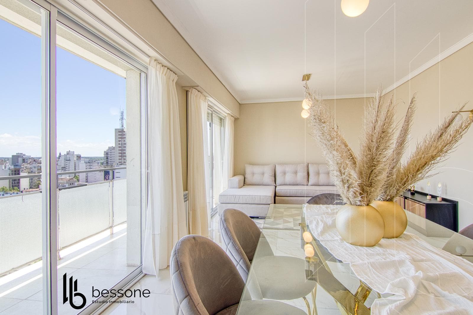 Exclusive Apartment - Premium Features