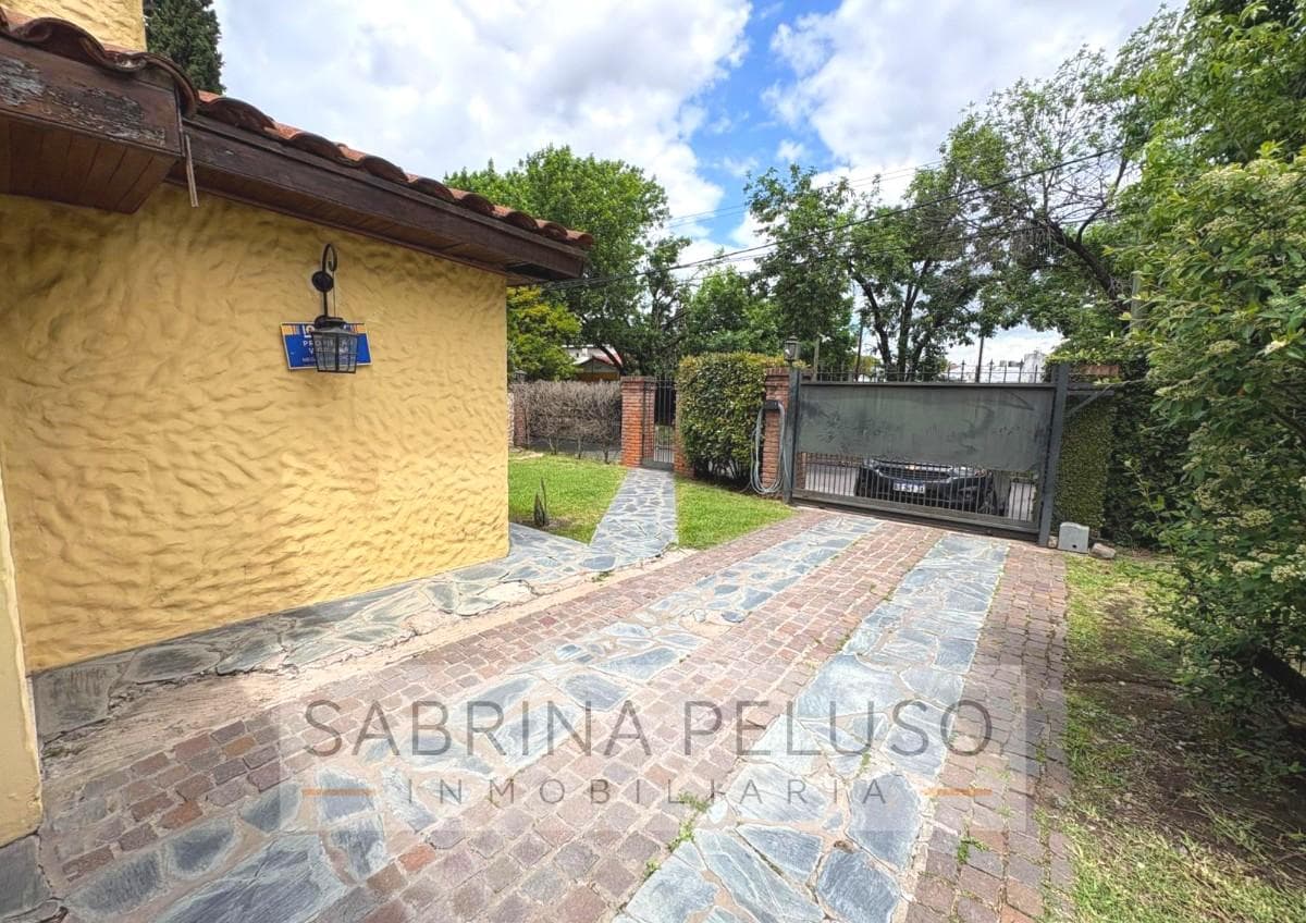 FOR SALE: Casa Moreno