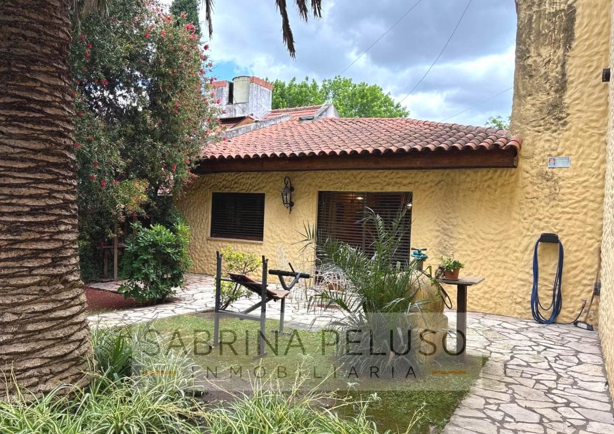 FOR SALE: Casa Moreno
