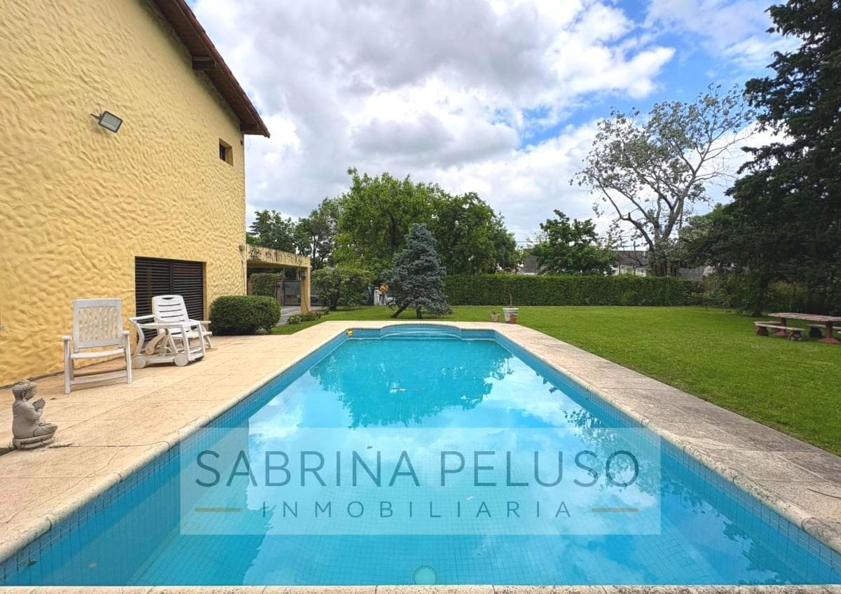 FOR SALE: Casa Moreno