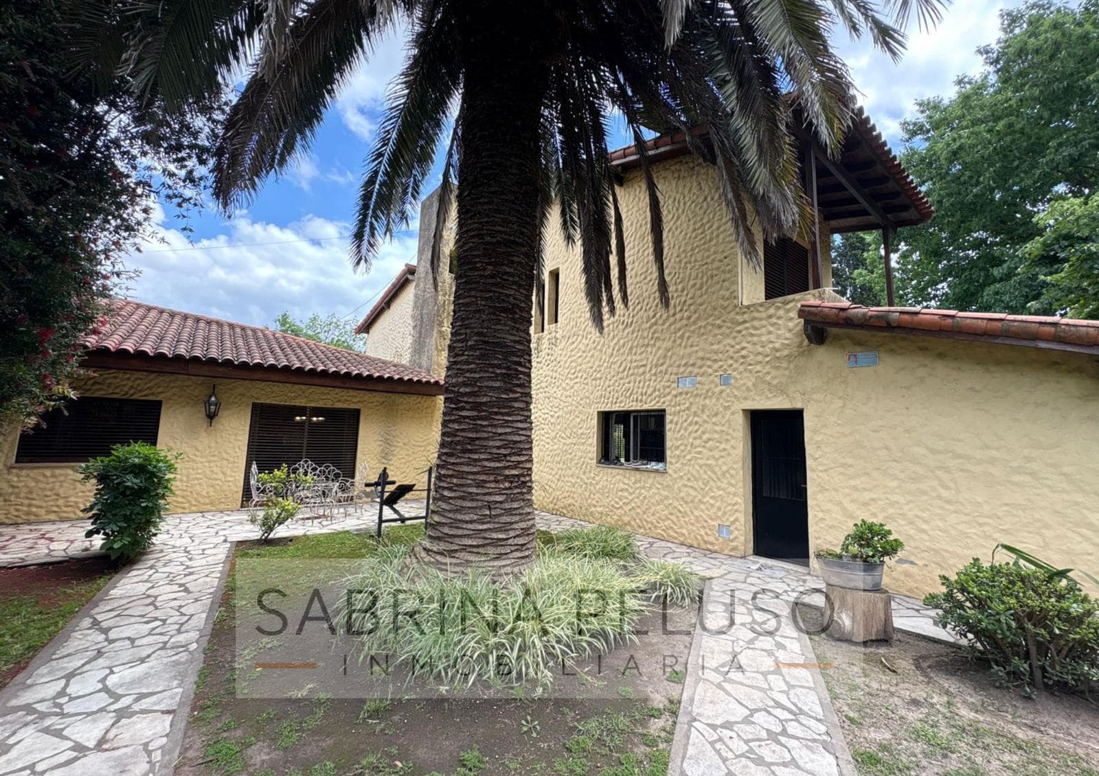 FOR SALE: Casa Moreno