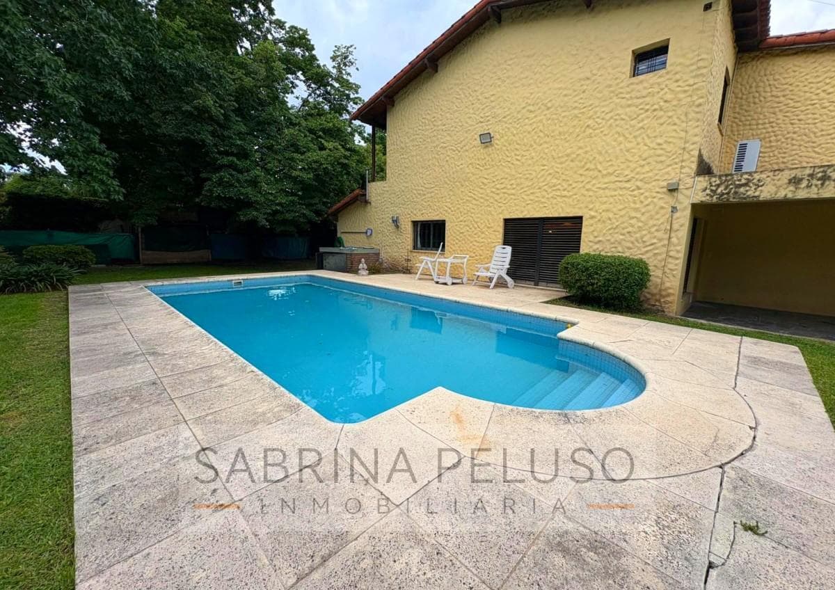 FOR SALE: Casa Moreno