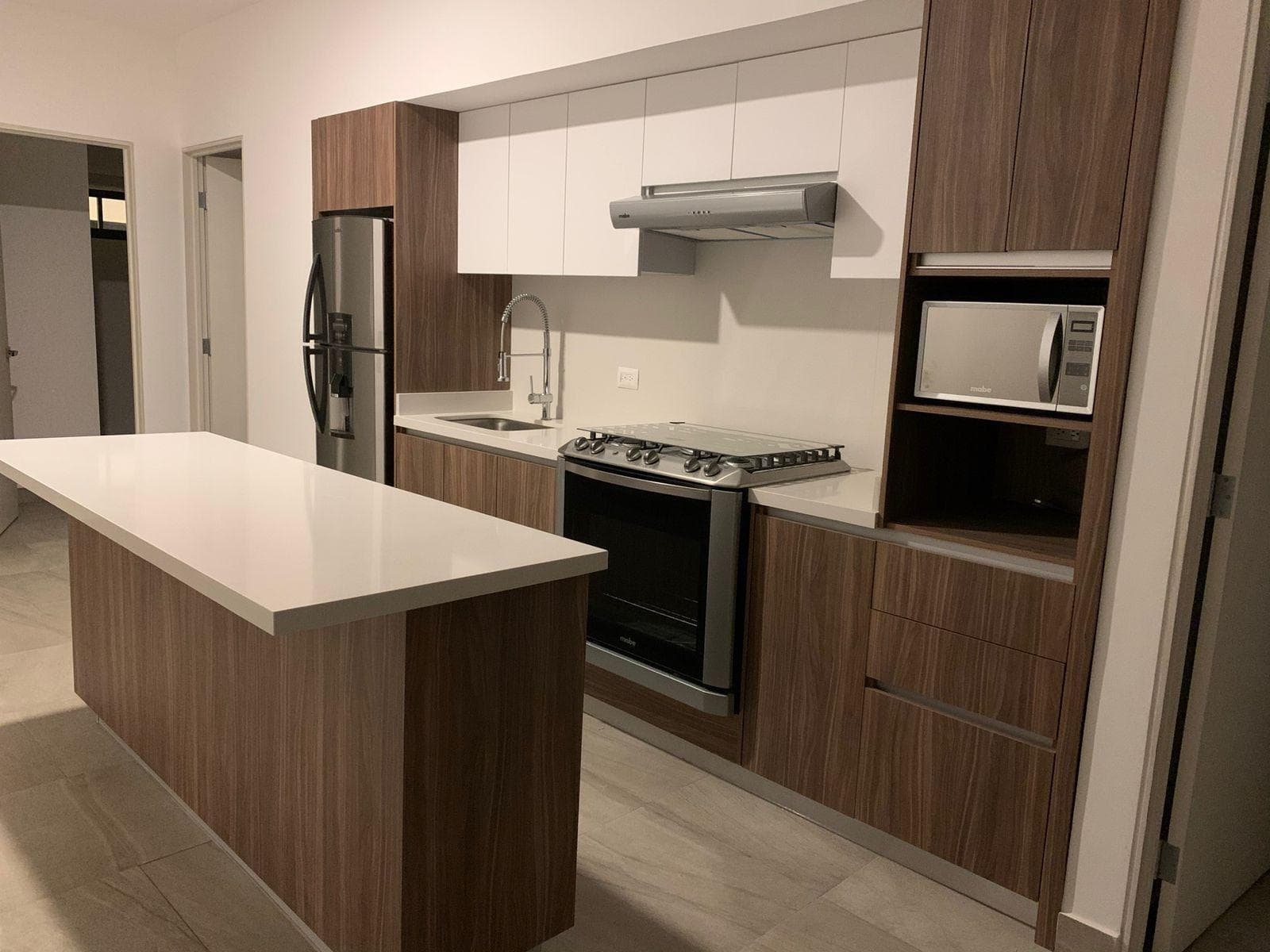 APARTMENT FOR RENT IN TORRE LUZ