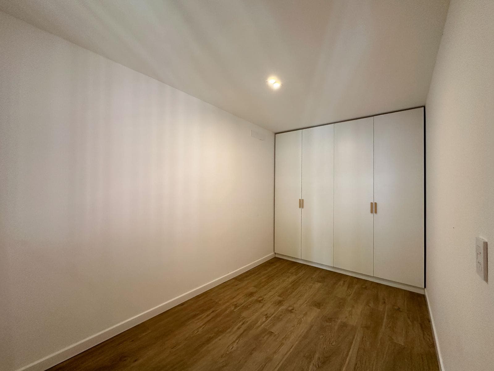 2-bedroom, 2-bathroom house with a hallway and a garden in Arroyito