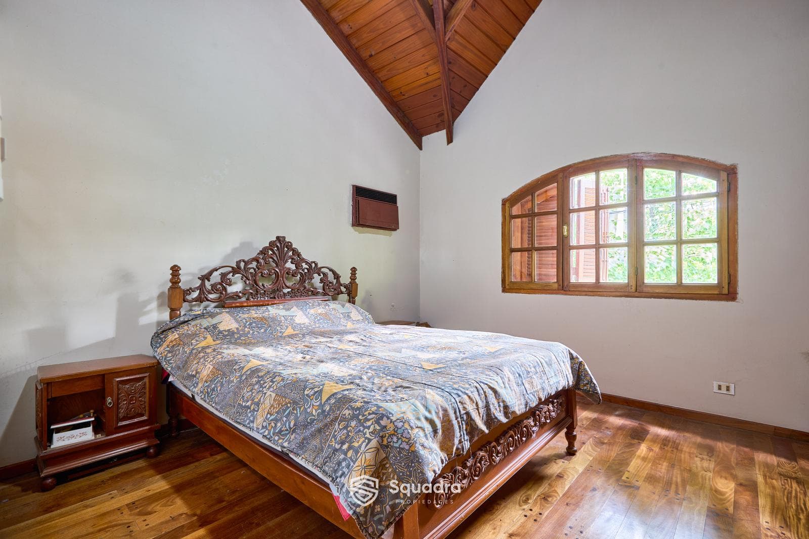 FOR SALE | TRADE - 3-bedroom house with a yard and a garage - Fisherton.