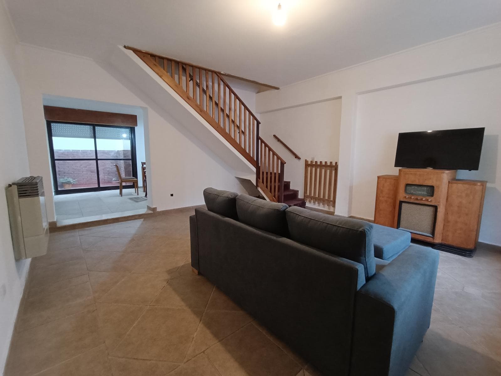 FOR SALE - 3-bedroom house with a patio and a 2-car garage - Arroyito neighborhood, Rosario.