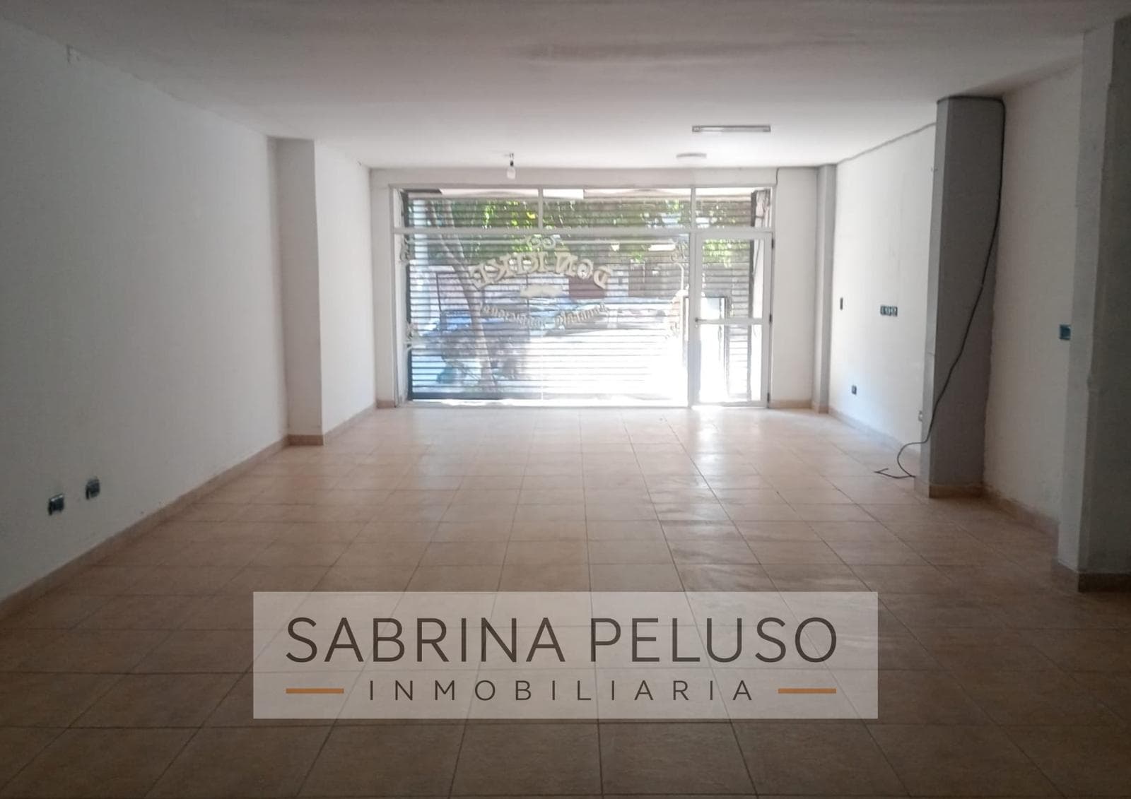 Local 60m2 En Venta Moreno Centro Lado Sur - A 400m Estación