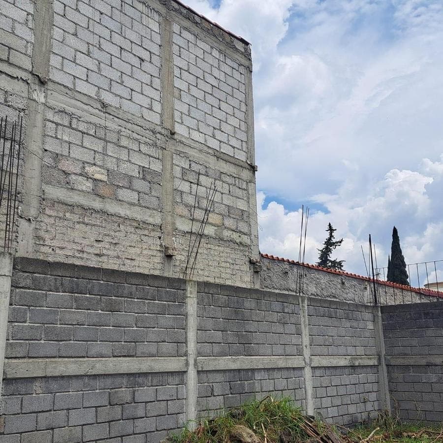 Land for sale in the San Agustín neighborhood, San Juan Ixtayopan, Tláhuac. Fenced property—a great opportunity.