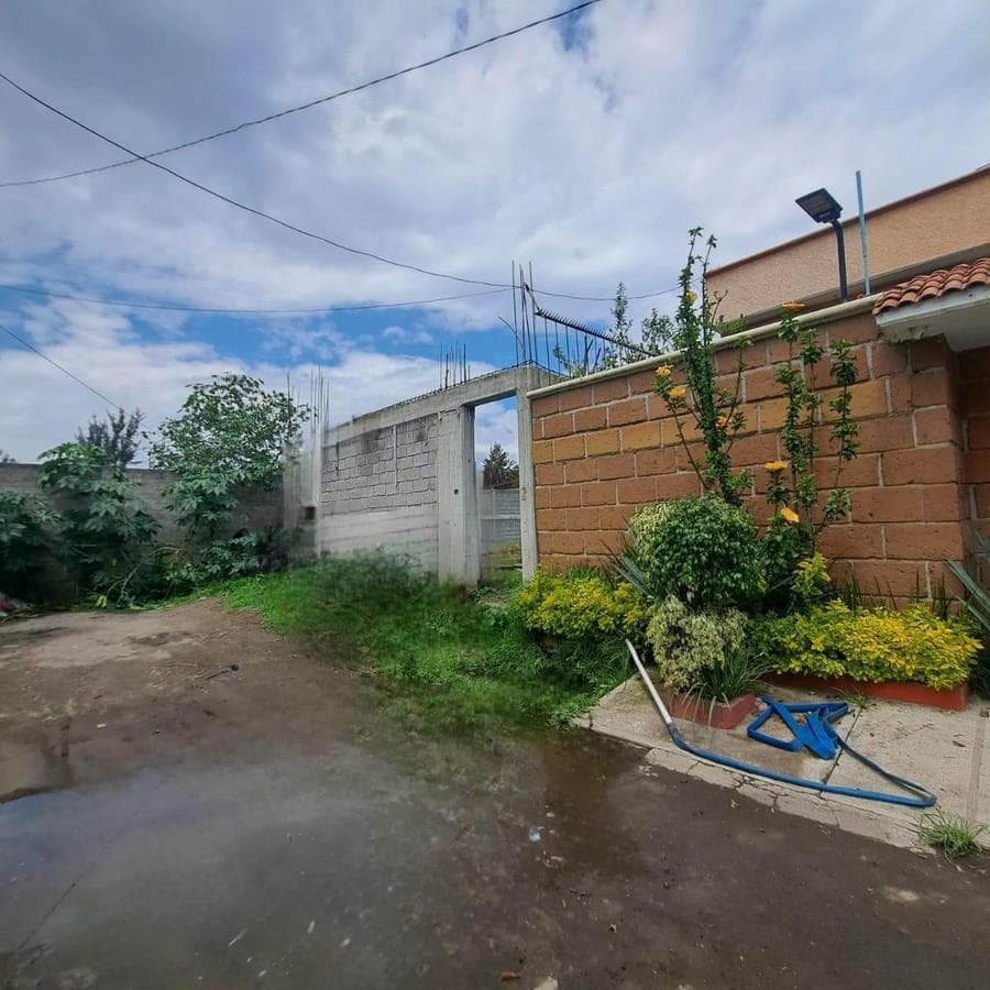 Land for sale in the San Agustín neighborhood, San Juan Ixtayopan, Tláhuac. Fenced property—a great opportunity.