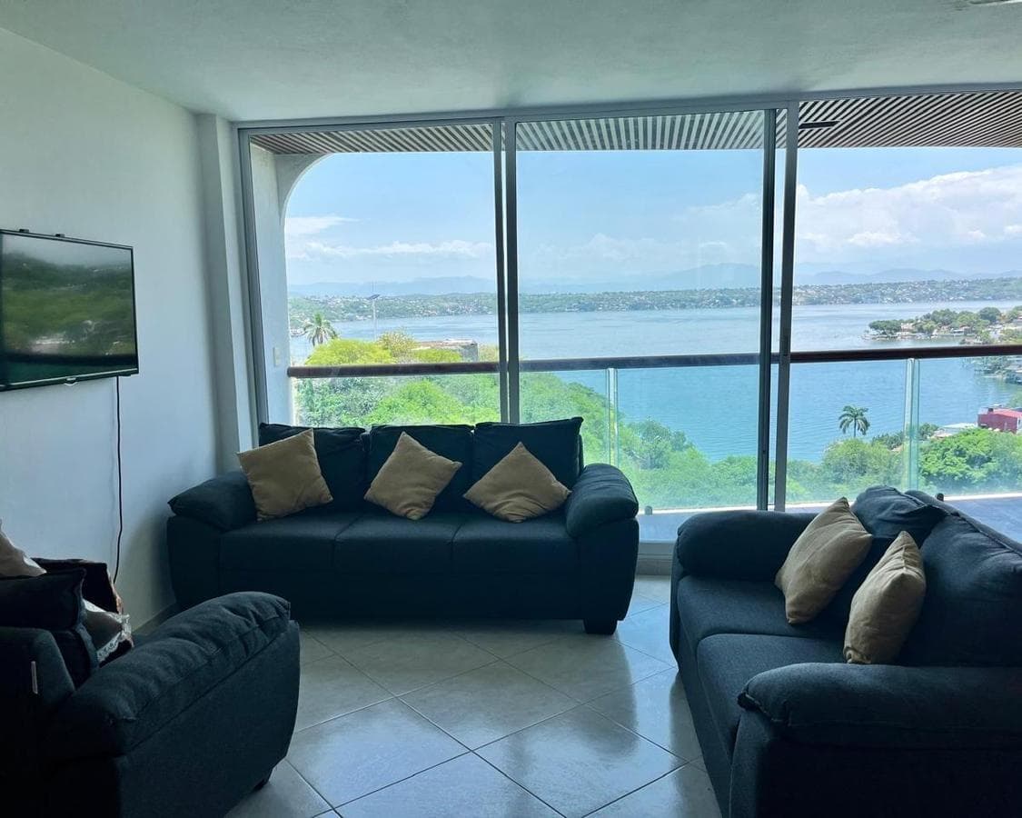 Apartment for sale at the Tequesquitengo Yacht Club, Jojutla, Morelos