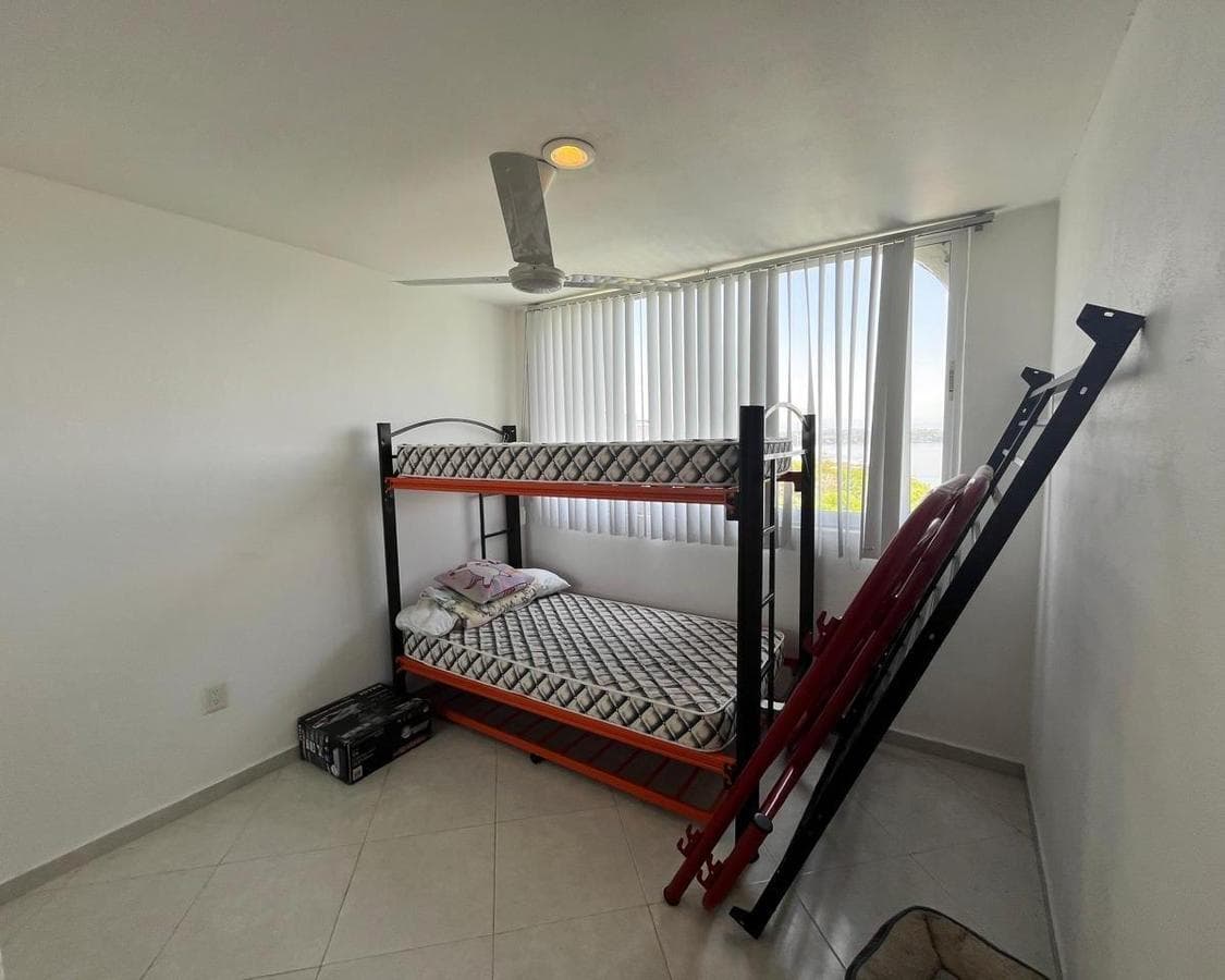 Apartment for sale at the Tequesquitengo Yacht Club, Jojutla, Morelos