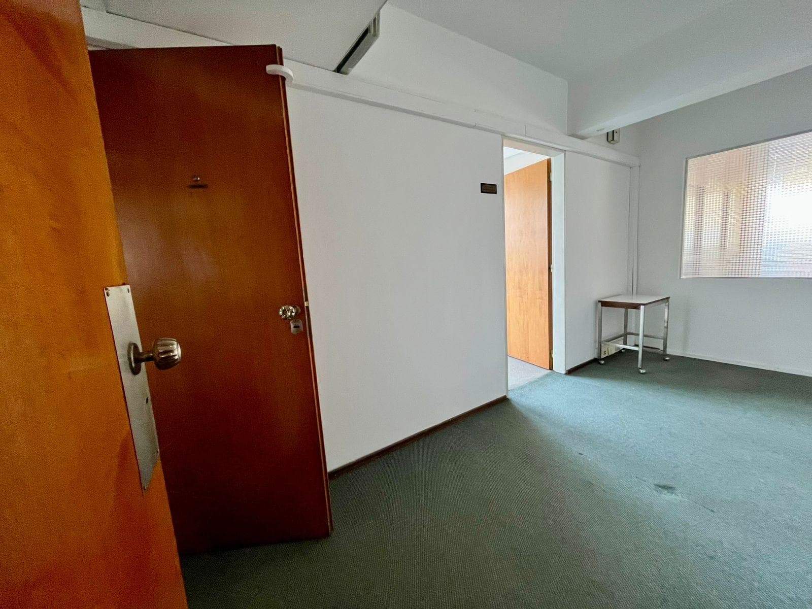 OFFICE FOR SALE IN SAN NICOLAS