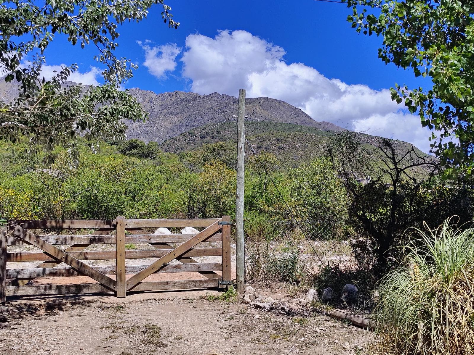 New Listing! House with Pool in Los Hornillos | Stunning View of the Mountains | Deed