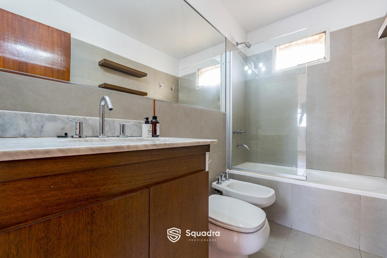 FOR SALE / TRADE - 3-bedroom apartment with garage, Downtown Rosario.
