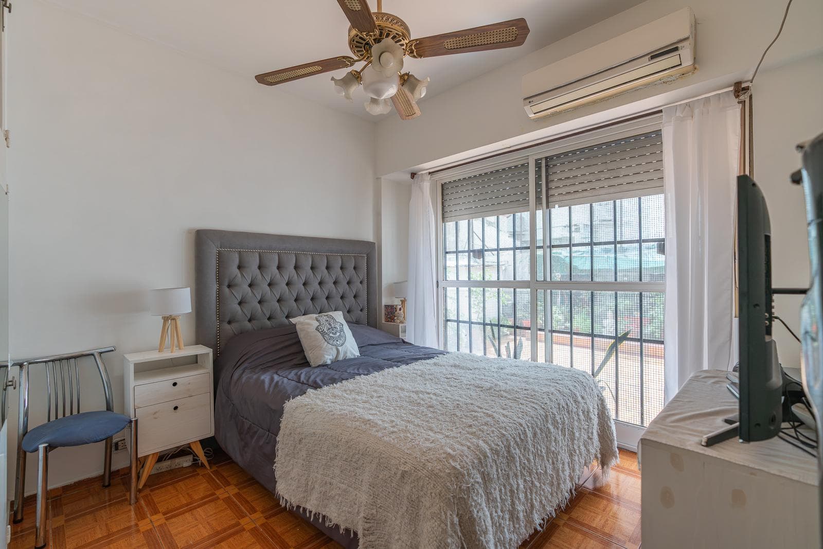 Total area: 110 m² | Large L-shaped patio | Separate living area | Very quiet