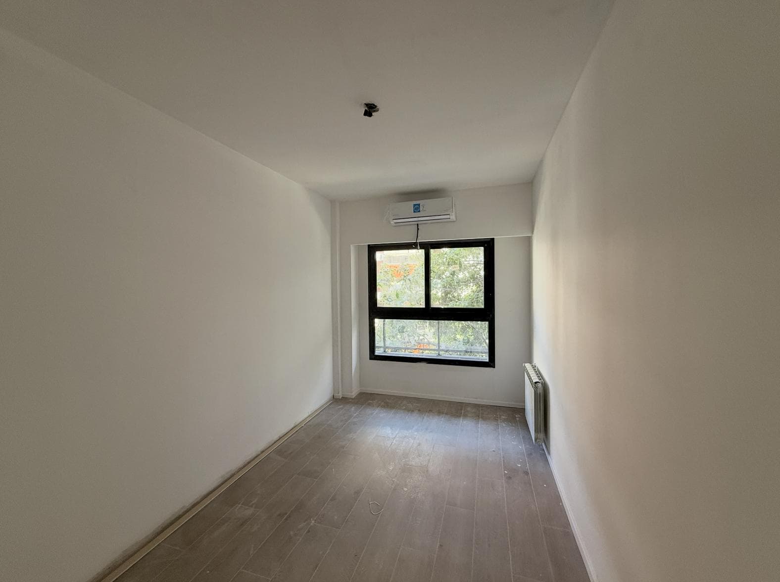 FOR SALE 2-ROOM VILLA URQUIZA AMENITIES