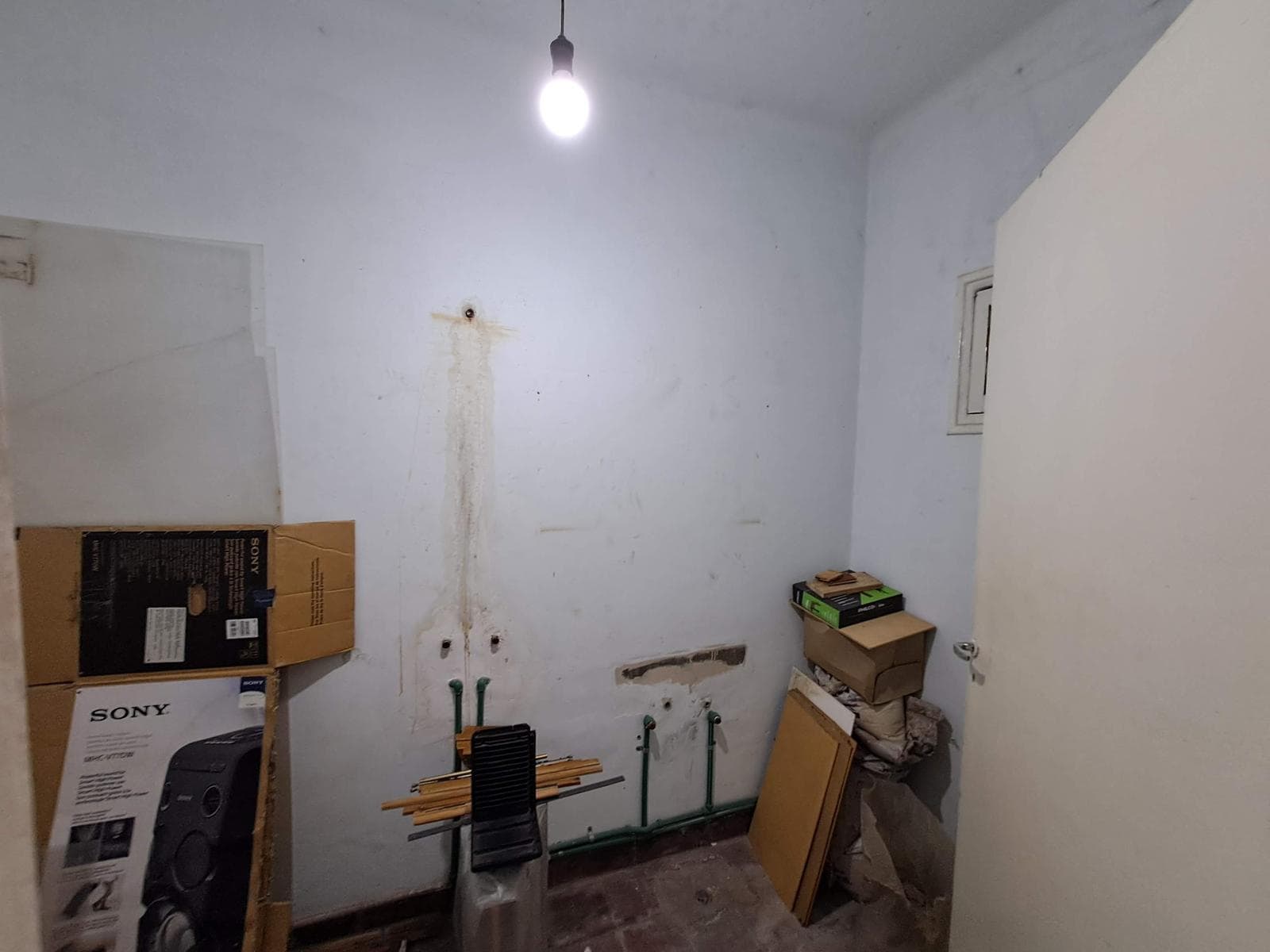 Apartment suitable for professional use—8 rooms and a private patio