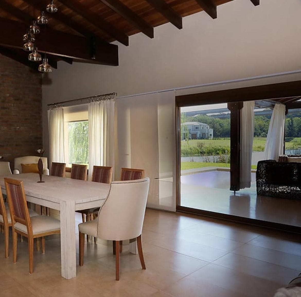 House with Garden and Pool for Sale - Estrella Federal - Campana