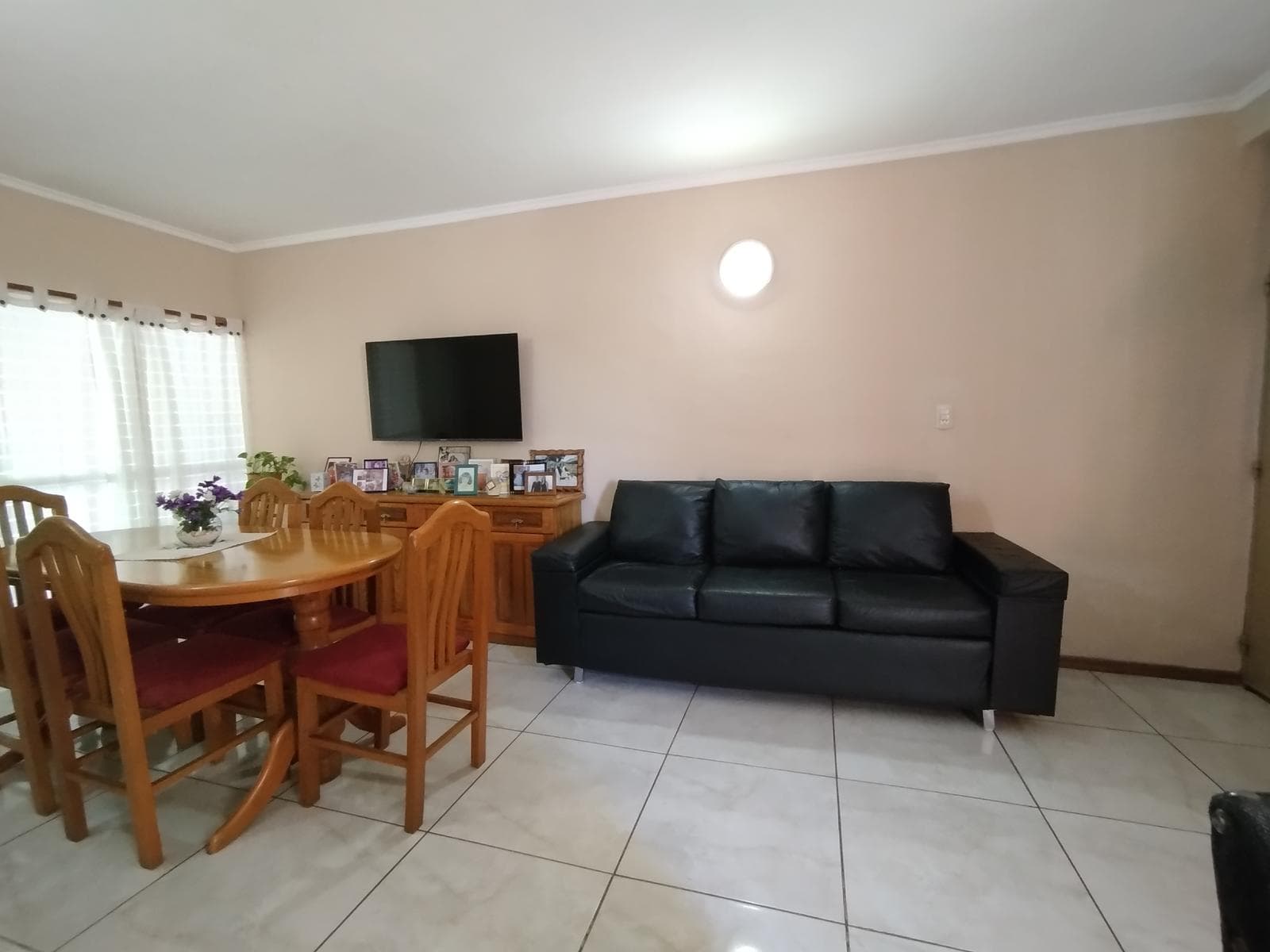 FOR SALE: 2-bedroom apartment with a balcony. Rucci neighborhood, Rosario