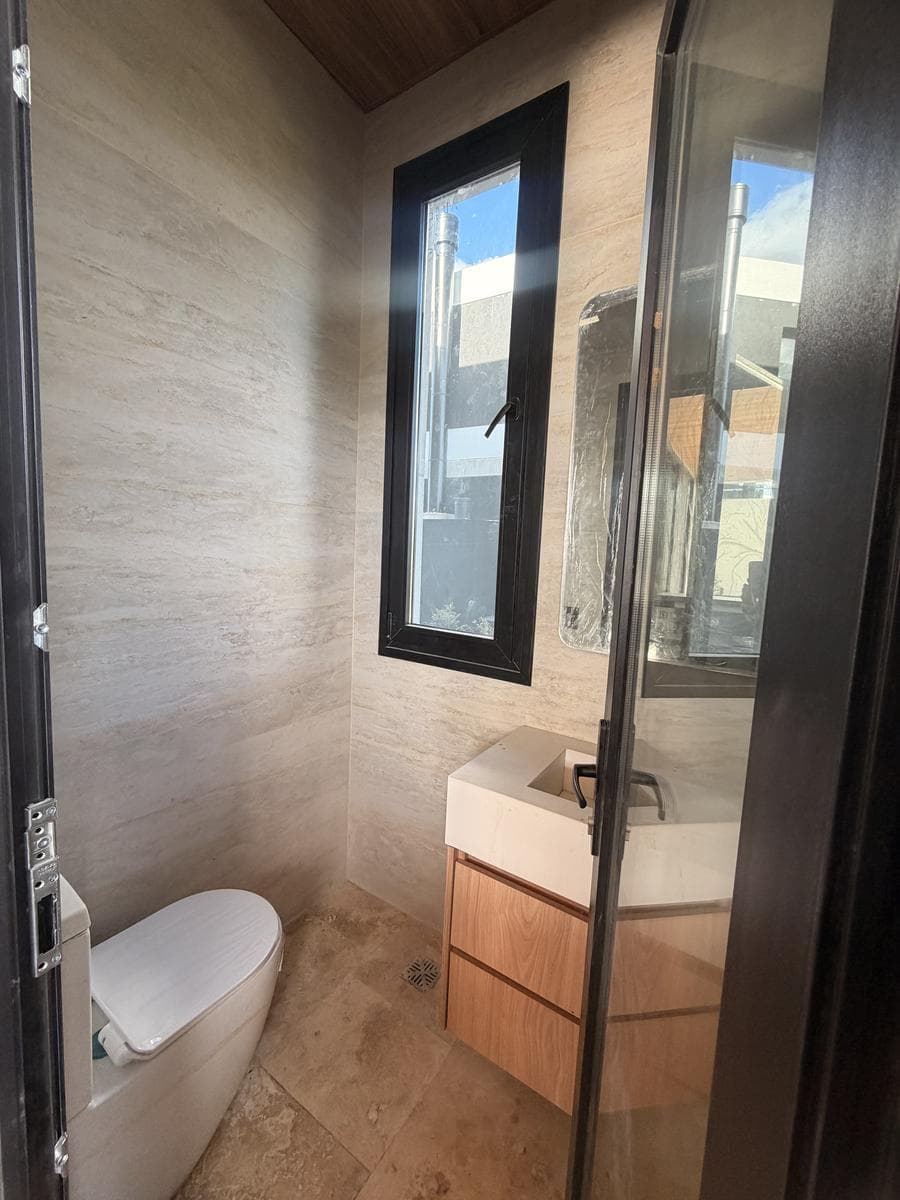 6-Room House for Sale in the El Yacht Nordelta al Río Neighborhood (99% Complete) with Financing Available.