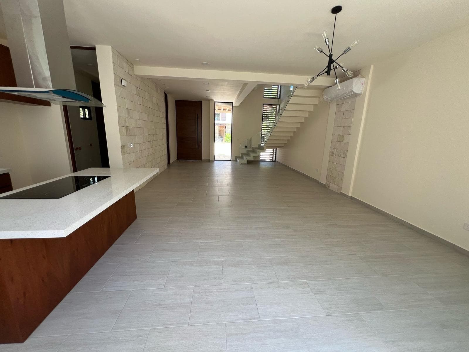 LUXURY VILLA IN PLAYA DEL CARMEN
