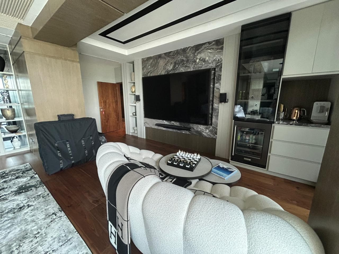 APARTMENT FOR SALE IN THE VALLE ORIENTE AREA
