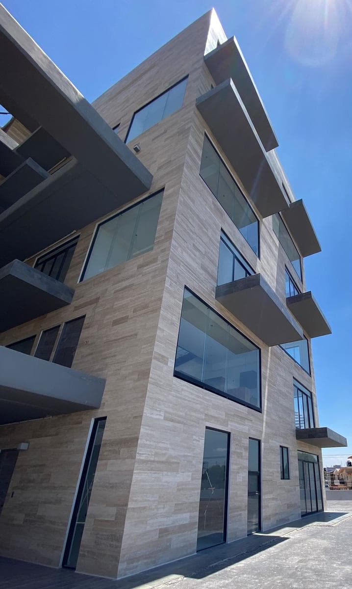Apartment in the Las Cumbres Subdivision