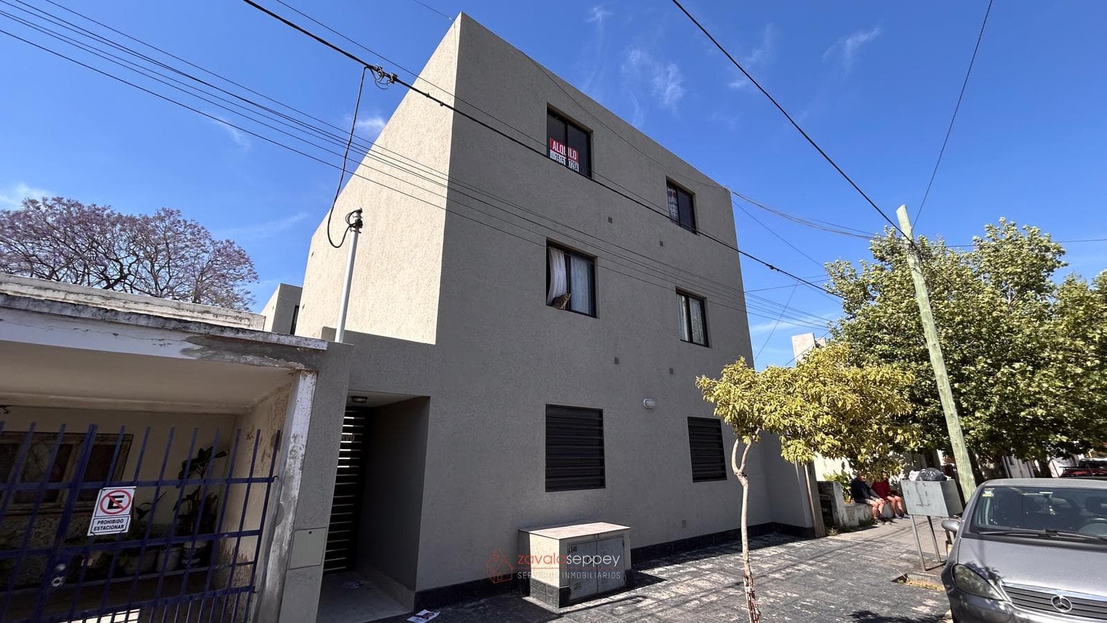 1-BEDROOM APARTMENT FOR SALE IN THE SAN MARTIN NEIGHBORHOOD — PERFECT FOR STUDENTS