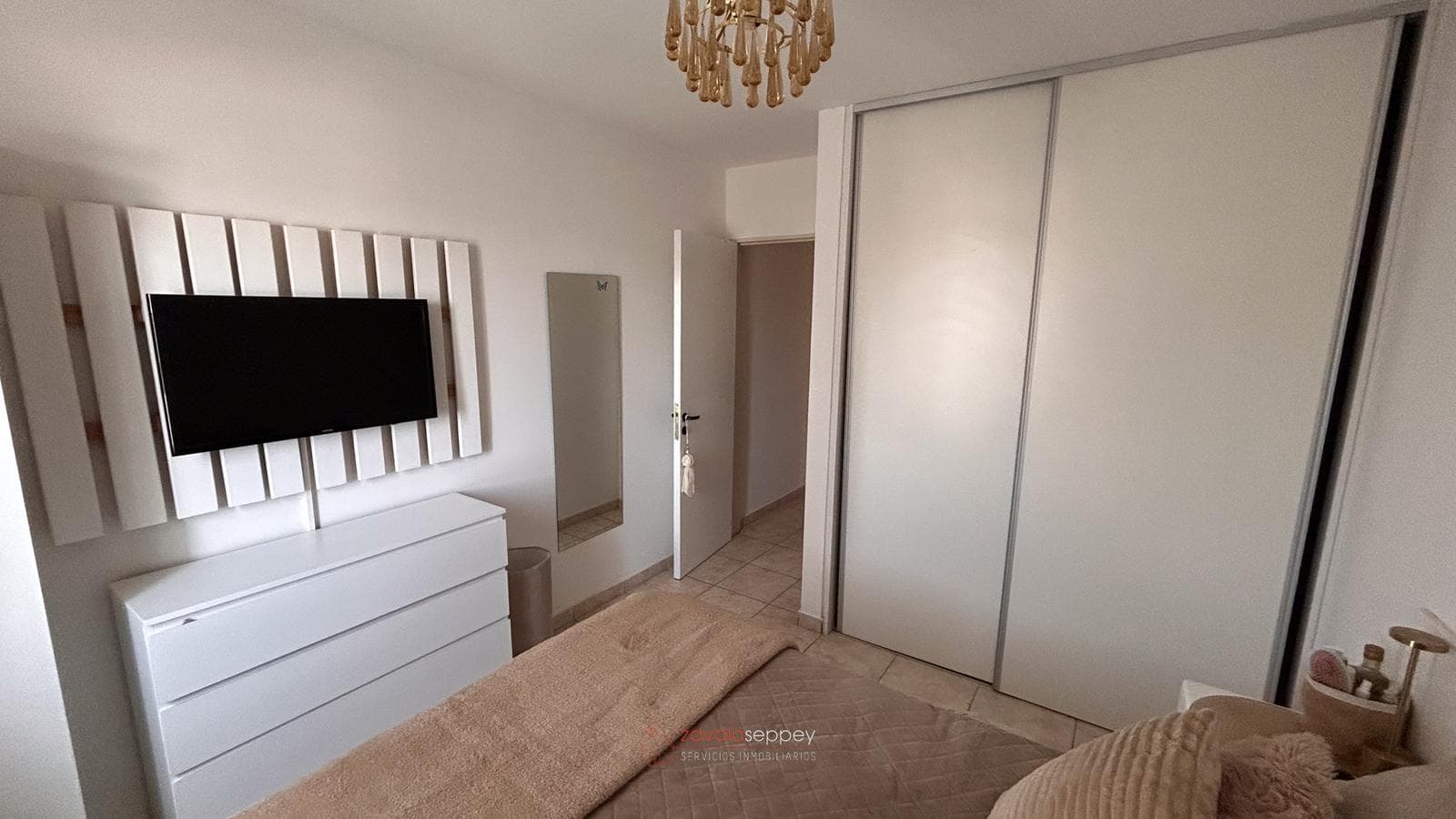 1-BEDROOM APARTMENT FOR SALE IN THE SAN MARTIN NEIGHBORHOOD — PERFECT FOR STUDENTS