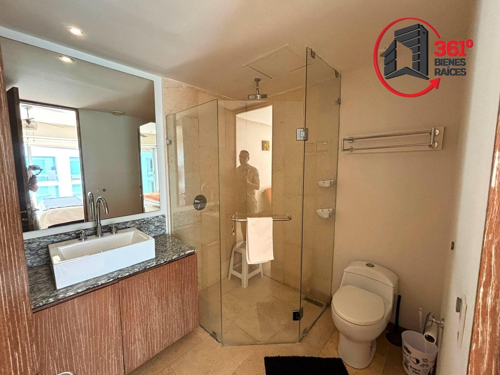Acapulco Diamante Peninsula: For Rent or Sale