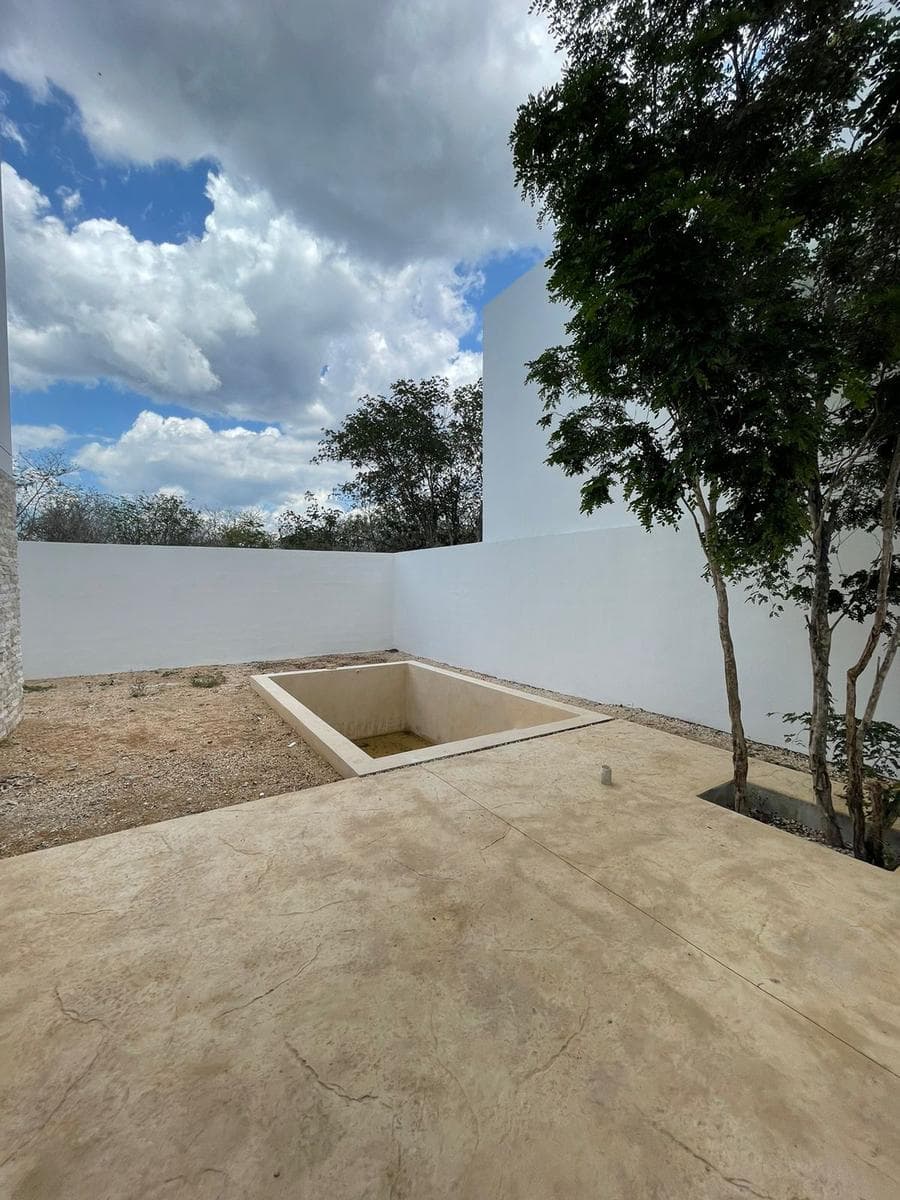 House on a Private Street in Conkal with a Master Bedroom on the Ground Floor in Mérida, Yucatán.