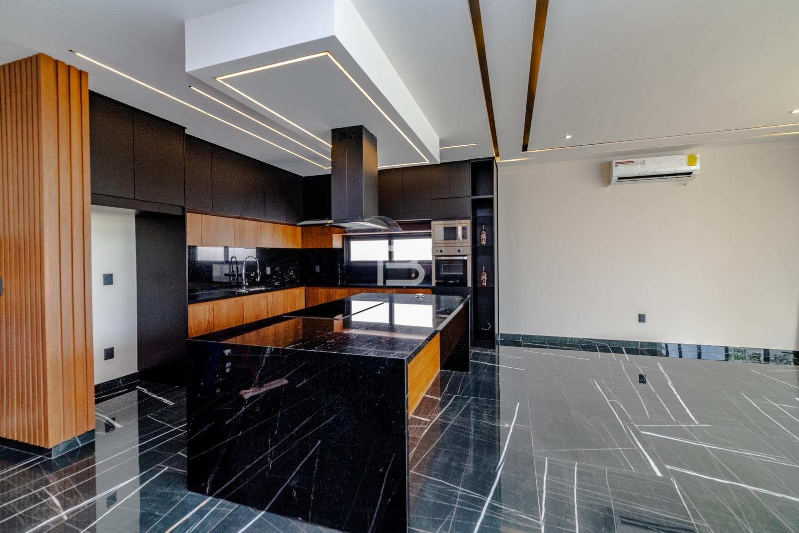 House for Sale on Via Cumbres