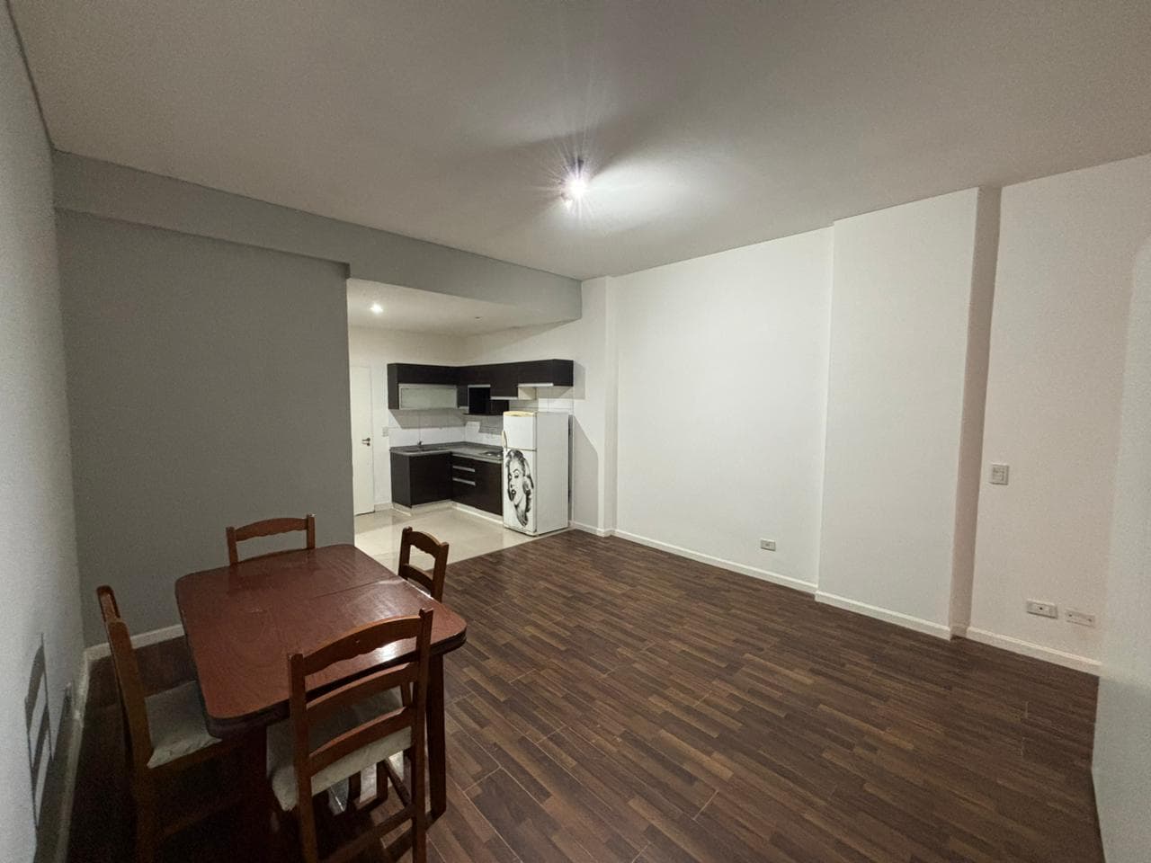 Studio Apartment for Sale in Monserrat (Can Be Divided), With a Pool!