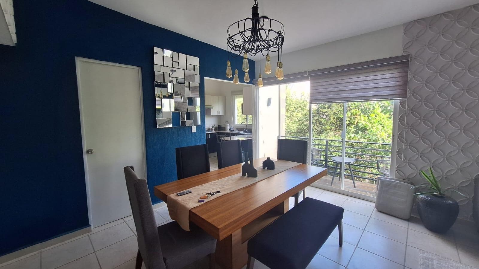 APARTMENT FOR SALE IN PLAYA DEL CARMEN
