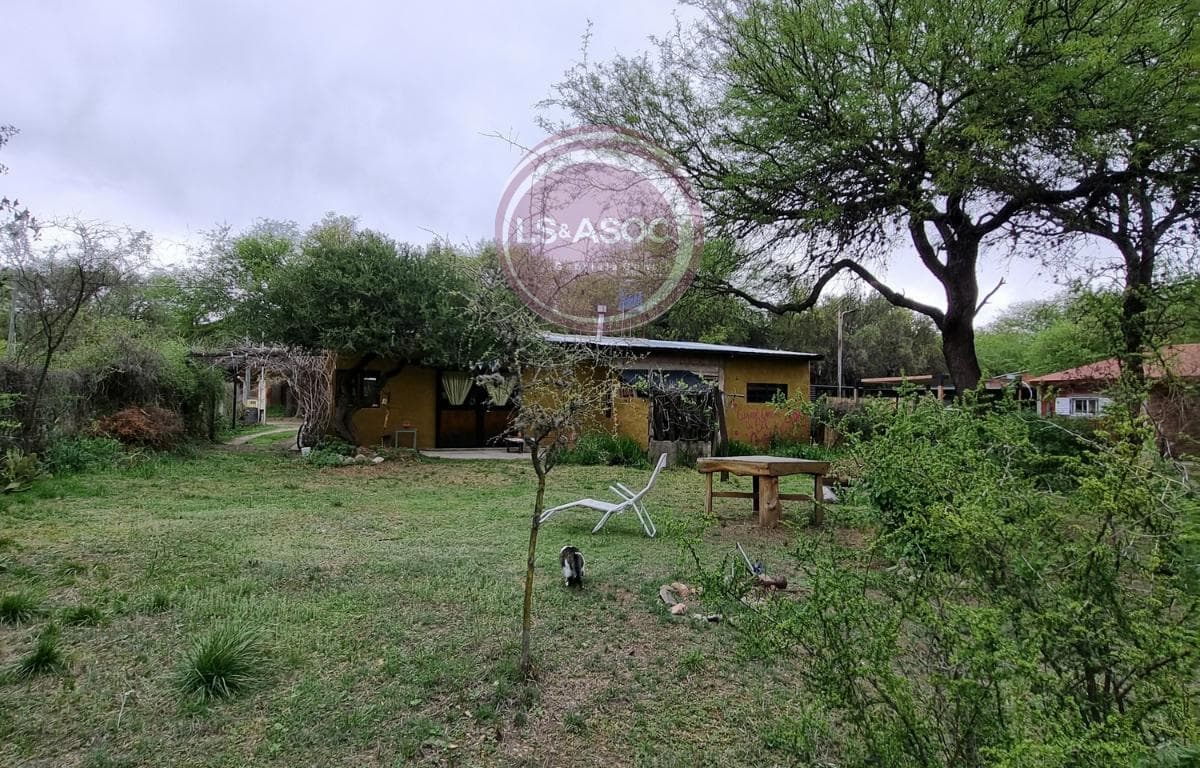 House for Sale in Carpintería · Las Pencas · Mountain-style design with plenty of light and nature