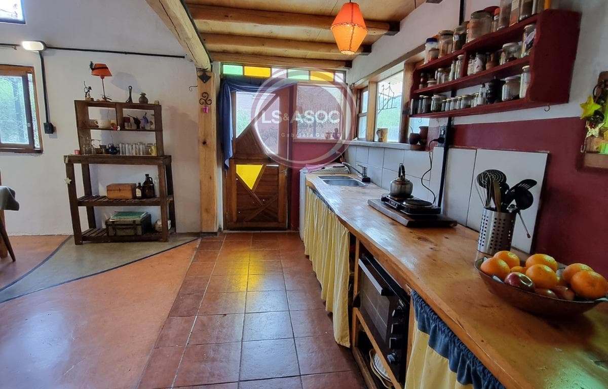 House for Sale in Carpintería · Las Pencas · Mountain-style design with plenty of light and nature