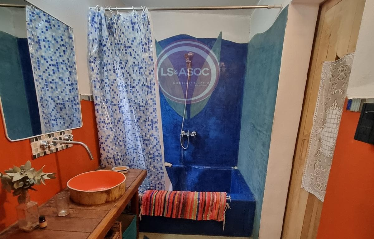 House for Sale in Carpintería · Las Pencas · Mountain-style design with plenty of light and nature