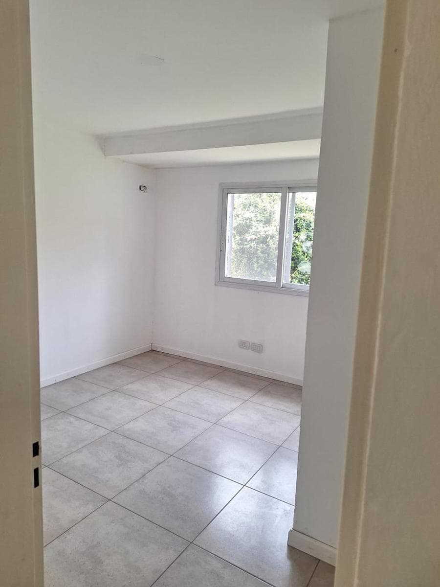 GREAT OPPORTUNITY FOR MORTGAGE QUALIFICATION - House for Sale in Need of Renovation in Santa Teresa