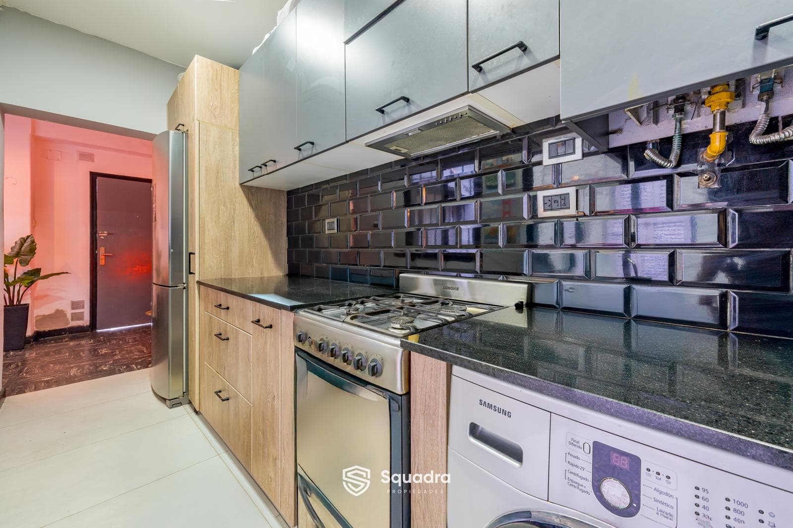 FOR SALE | TRADE - 1-bedroom row house with a multipurpose room and patio. Downtown, Rosario