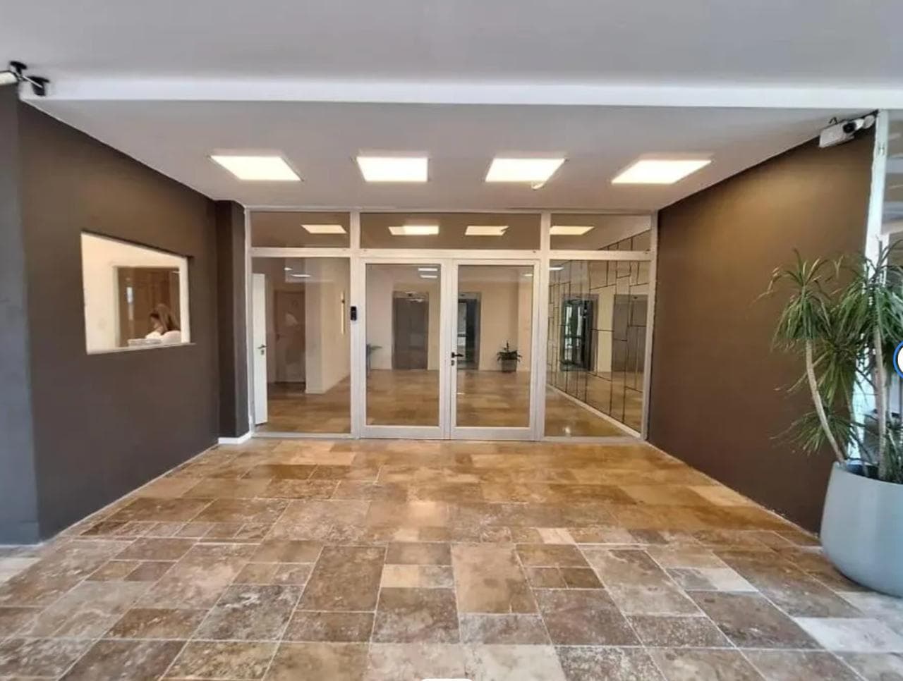 For Sale with Rent - 2-Bedroom Apartment with Garage at DELTA CENTER NORDELTA