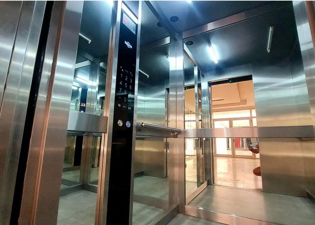 For Sale with Rent - 2-Bedroom Apartment with Garage at DELTA CENTER NORDELTA