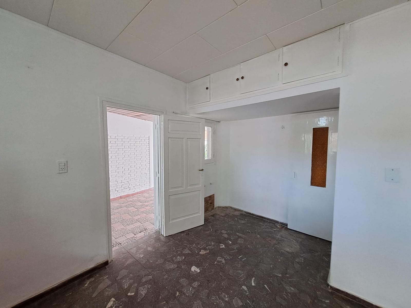 House for sale in Section 6 - large yard and garage - QUALIFIES FOR A LOAN