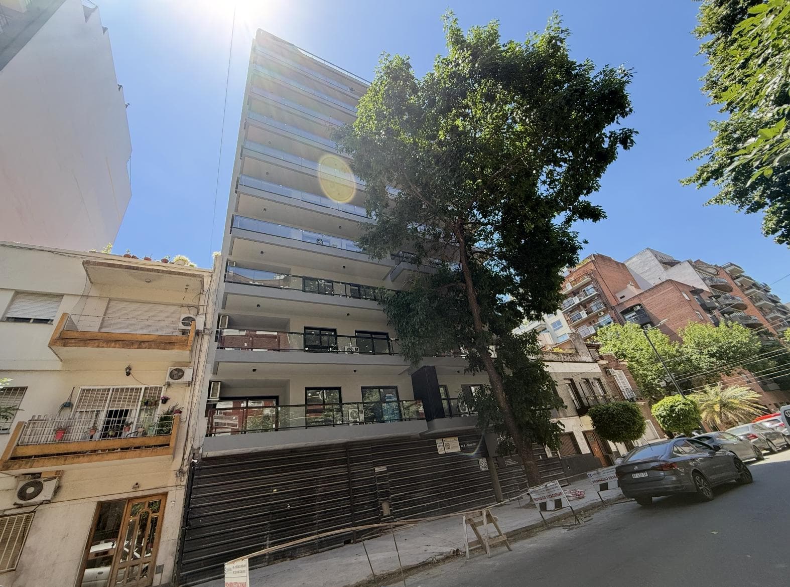 FOR SALE: 3-ROOM VILLA IN VILLA URQUIZA WITH AMENITIES